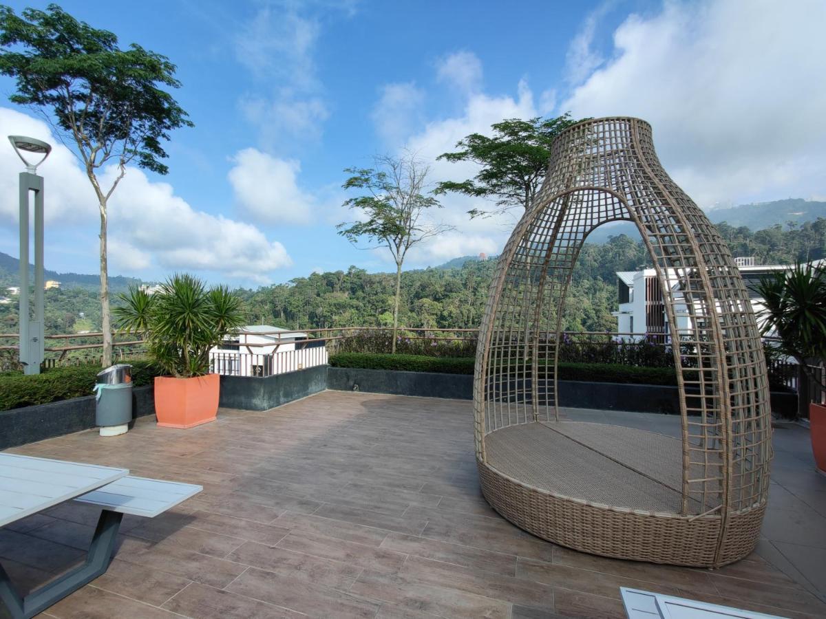 Pool View Family 2bedrooms Free Wifi 8pax Midhill Apartment