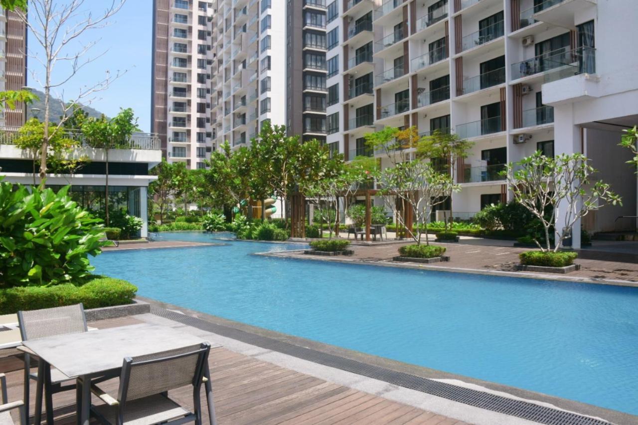 Apartment Pool View Family 2bedrooms Free Wifi 8pax Midhill *