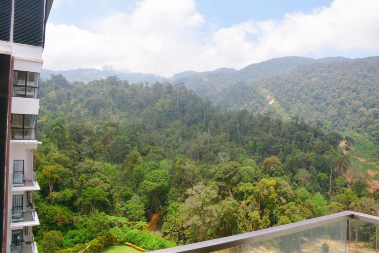 Apartment Pool View Family 2bedrooms Free Wifi 8pax Midhill Genting Highlands